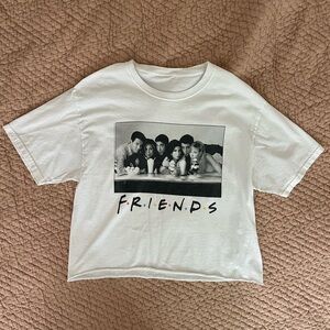 Friends Cropped T-shirt